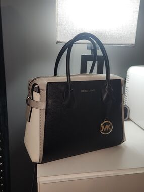 NWOT Michael Kors Black, Gray, and White Satchel